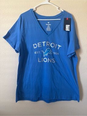 Fanatics Detroit Lions Royal Blue V-Neck Tee with Silver Logo NWT